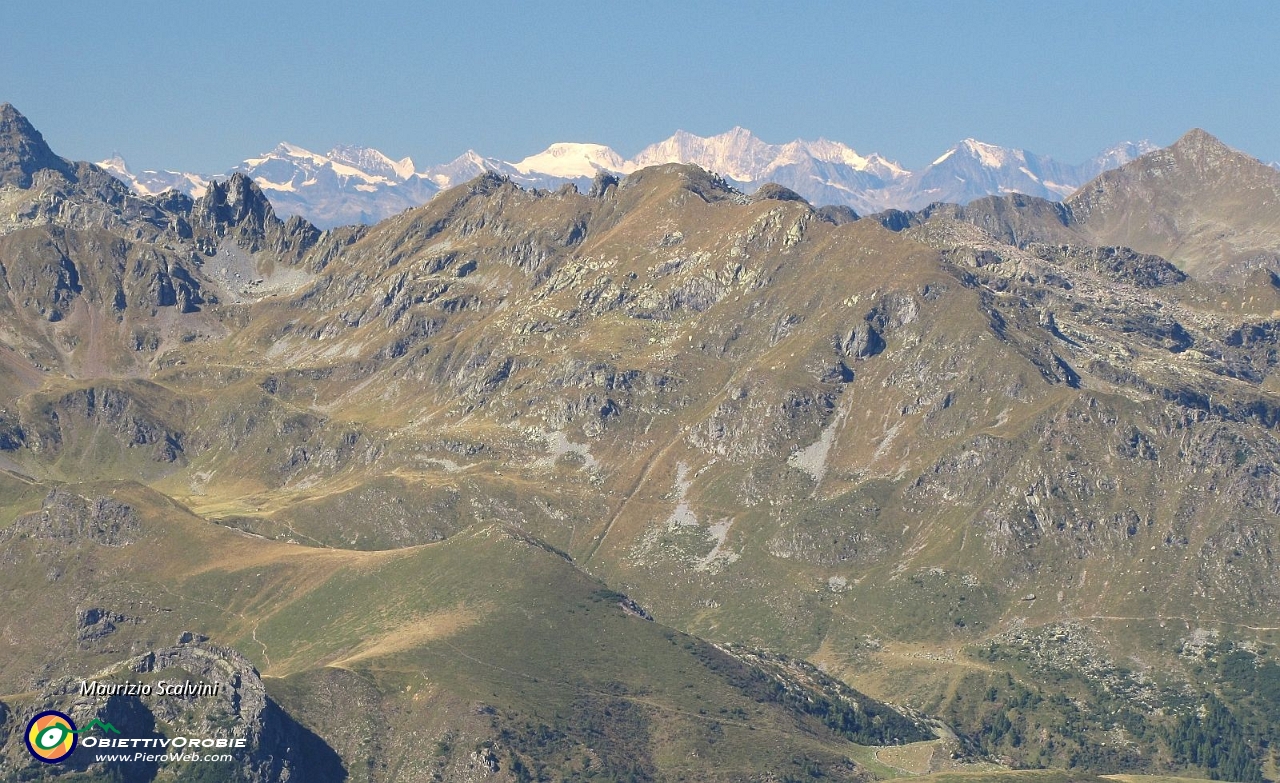 50 Le lontane Alpi Svizzere del Vallese....JPG